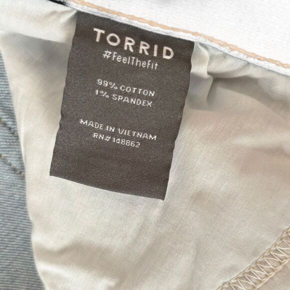 Torrid High Rise Straight Classic Denim Jeans Womens Plus Size 24 Short New - Picture 4 of 8